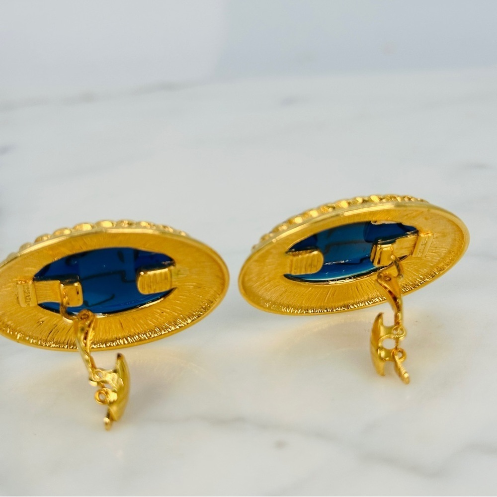 Vintage Trifari Blue Anchor Earrings Clip On Blue Gold Large Signed Statement - Picture 8 of 9